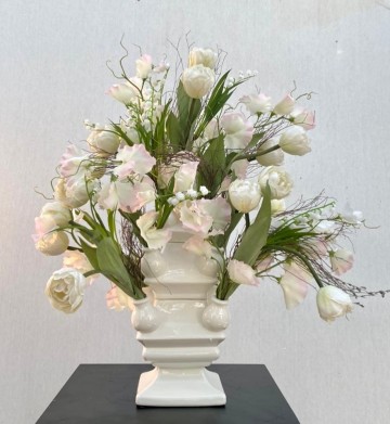 Tulpenvaas met tulpen hoogte 60 diameter 55 cm 24950 4